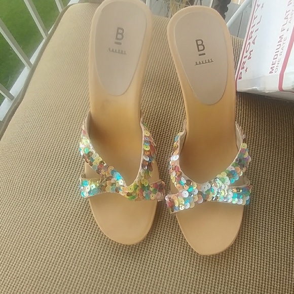 Bakers sequenced heels - Picture 7 of 8